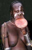 14: Mursi woman .