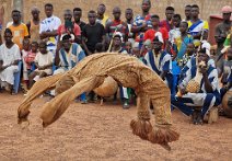 12: Acrobatic in Dance Boloye in Waraniné