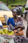 23: Dioula woman at Azaguie market